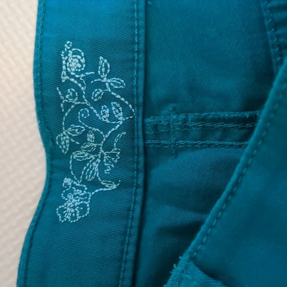 FDJ French Dressing Women's Turquoise Shorts - 8 - Picture 3 of 7